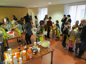 Nadal 2017. Taller de sufganiot, bunyols de Hanukk&agrave;, al Museu d'Hist&ograve;ria dels Jueus