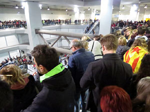 Vaga general 8 de novembre. Tall de les vies del TGV a Girona