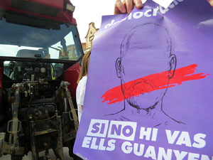 Marxa pagesa. Concentraci&oacute; de 500 tractors als carrers de Girona