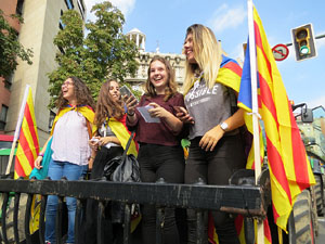 Marxa pagesa. Concentraci&oacute; de 500 tractors als carrers de Girona