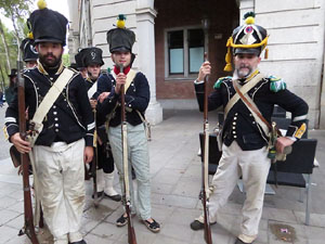 X Festa Reviu els Setges Napole&ograve;nics de Girona. Desfilada pels carrers de Girona