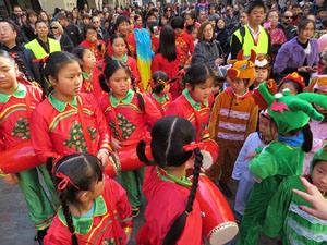 Celebraci&oacute; de l'any nou xin&egrave;s, el 4716, any del Gos, a Girona