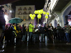 Concentraci&oacute; per la llibertat dels presos pol&iacute;tics a la pla&ccedil;a del Vi