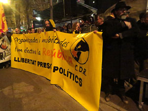Concentraci&oacute; 'S&iacute; a la Rep&uacute;blica i al Govern leg&iacute;tim'