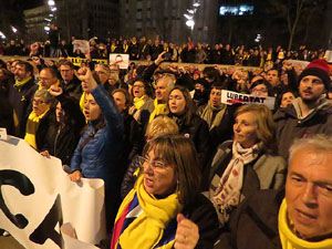 Concentraci&oacute; 'S&iacute; a la Rep&uacute;blica i al Govern leg&iacute;tim'