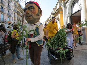 Festes de Primavera de Girona 2018. Cercavila amb el Tarl&agrave;
