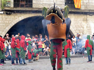 Festes de Primavera de Girona 2018. Entrega del Petit Drac Major de Girona
