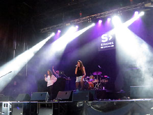 Festival Strenes 2018. Concert de Pupil&middot;les a la pla&ccedil;a Catalunya