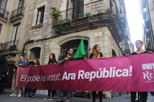 Concentració per la llibertat dels presos polítics a la plaça del Vi