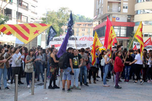 Concentració per la llibertat dels presos polítics a la plaça del Vi