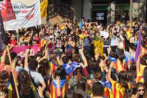 Concentració per la llibertat dels presos polítics a la plaça del Vi