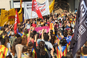 Concentració per la llibertat dels presos polítics a la plaça del Vi