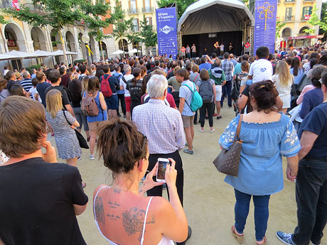 Festival A Cappella 2018. Actuaci&oacute; de Beatbox Collective a la pla&ccedil;a de la Independ&egrave;ncia