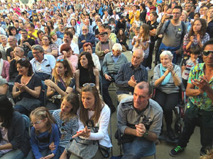 Festival A Capella 2018. Actuaci&oacute; de Beatbox Collective a la pla&ccedil;a de la Independ&egrave;ncia