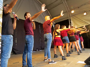 Festival A Capella 2018. Actuaci&oacute; del grup A Grup Vocal a la pla&ccedil;a de la Independ&egrave;ncia