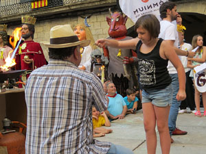 Encesa del foc a la pla&ccedil;a del Vi