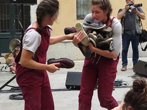 inund'ART 2018. Performance de poesia i dansa del Col&middot;lectiu Tac-Tiq