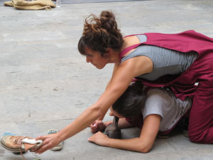 inund'ART 2018. Performance de poesia i dansa del Col&middot;lectiu Tac-Tiq