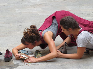 inund'ART 2018. Performance de poesia i dansa del Col&middot;lectiu Tac-Tiq