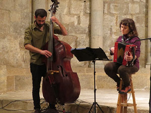 Nit dels Museus 2018. Actuaci&oacute; musical al Museu d'Arqueologia de Sant Pere de Galligants