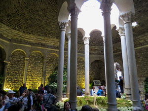 Temps de Flors 2018. Decoracions florals als diversos espais dels Banys Àrabs