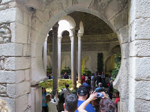 Temps de Flors 2018. Decoracions florals als diversos espais dels Banys Àrabs