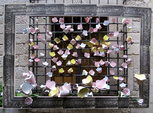 Temps de Flors 2018. Muntatges florals al espais de Caixaf&ograve;rum, a l'edifici de la Fontana d'Or