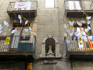 Temps de Flors 2018. Instal&middot;lacions 'El Bosc de la Llibertat' a la pla&ccedil;a del Vi, carrer Ciutadans i pla&ccedil;a de l'Oli
