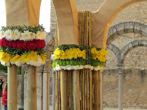 Temps de Flors 2018. Instal·lació floral a la terrassa del Museu d'Història