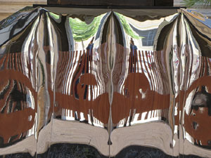 Temps de Flors 2018. Decoraci&oacute; floral del Pati de les Magn&ograve;lies, a la Seu del Govern de la Generalitat de Catalunya a Girona