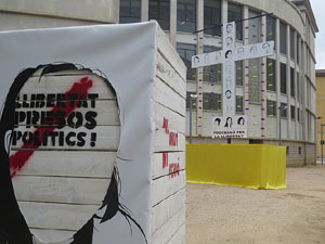 Temps de Flors 2018. Instal&middot;laci&oacute; floral 'Process&oacute; per la Llibertat' a la pla&ccedil;a dels Manaies