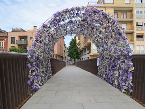 Temps de Flors 2018. Instal&middot;laci&oacute; floral al pont de Tom&agrave;s de Lorenzana
