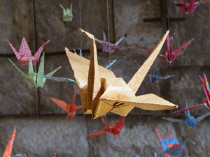 Temps de Flors 2018. Decoracions orientals al primer pis de l'edifici de les Sarra&iuml;nes