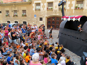 Inaguraci&oacute; oficial de la pla&ccedil;a de l'U d'octubre 2017 al barri del Mercadal