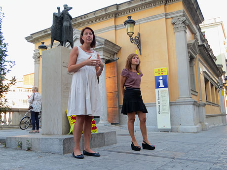 Homenatge floral a Carles Rahola a la Rambla de la Llibertat