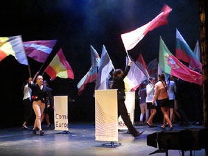 FITAG 2018 - Representació de l'obra Europa, a càrrec de Cràdula Teatre i el Cor Preludi, al Teatre Municipal