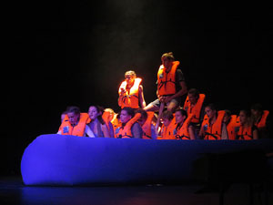 FITAG 2018 - Representació de l'obra Europa, a càrrec de Cràdula Teatre i el Cor Preludi, al Teatre Municipal