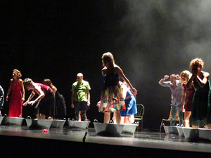 FITAG 2018 - Representaci&oacute; de l'obra Oceans, a c&agrave;rrec del grup El Mirall, de Blanes, al Teatre Municipal