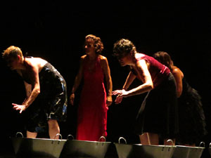 FITAG 2018 - Representaci&oacute; de l'obra Oceans, a c&agrave;rrec del grup El Mirall, de Blanes, al Teatre Municipal