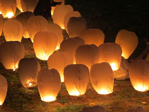 Il&middot;lumina la Llibertat. Acci&oacute; de protesta pels quatre mesos de pres&oacute; de Jordi Cuixart i Jordi S&aacute;nch