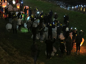 Il&middot;lumina la Llibertat. Acci&oacute; de protesta pels quatre mesos de pres&oacute; de Jordi Cuixart i Jordi S&aacute;nch