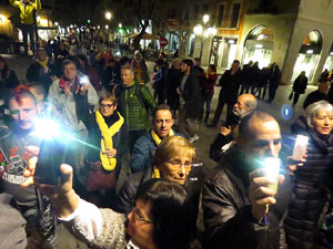 Il&middot;lumina la Llibertat. Acci&oacute; de protesta pels quatre mesos de pres&oacute; de Jordi Cuixart i Jordi S&aacute;nch