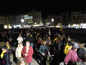 Il&middot;lumina la Llibertat. Acci&oacute; de protesta pels quatre mesos de pres&oacute; de Jordi Cuixart i Jordi S&aacute;nch