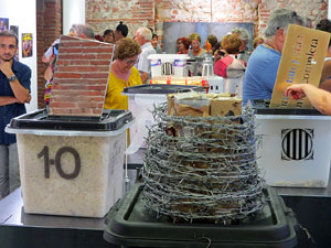 Inauguració de l'exposició '55 urnes per la Llibertat' a la Casa de la Catalanitat de Perpinyà