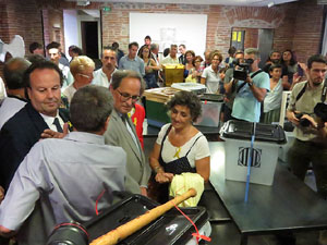 Inauguració de l'exposició '55 urnes per la Llibertat' a la Casa de la Catalanitat de Perpinyà