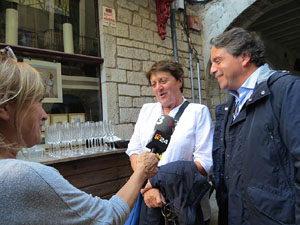 Centenari del xuixo. Descobriment d'una placa commemorativa a la Cort Reial de Girona