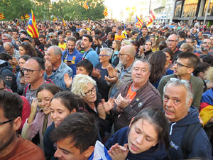 Concentraci&oacute; per l'1-O davant la subdelegaci&oacute; del Gobierno a Jaume I