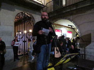 Concentració a la plaça del Vi per la llibertat dels presos polítics, amb Joanjo Bosk