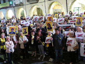 Concentració a la plaça del Vi per la llibertat dels presos polítics, amb Joanjo Bosk