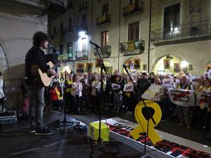 Concentració a la plaça del Vi per la llibertat dels presos polítics, amb Joanjo Bosk